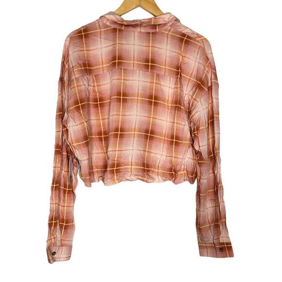 bp Top Plaid Crop Long Sleeve Collared Button-Up Shirt Pink Tan NWT Medium - Picture 3 of 7